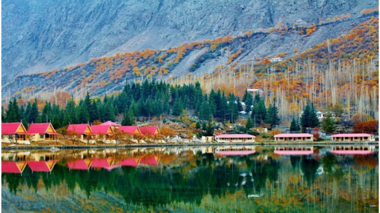 Lower Kachura Lake